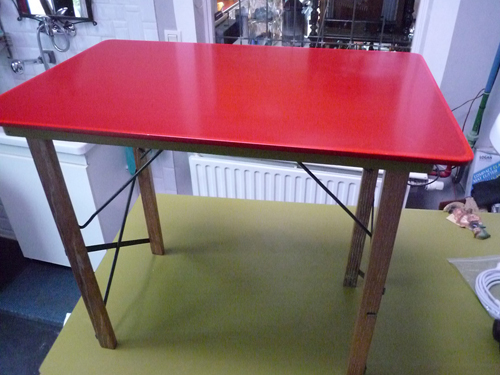 Table pliante bois/ metal   GM  170€